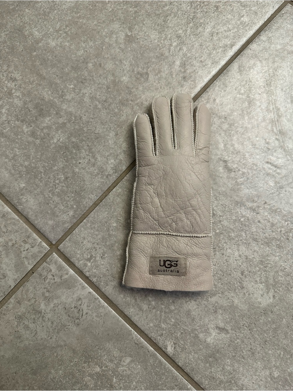 UGG Leather Shearling-Lined Glove in Light Gray(left hand)